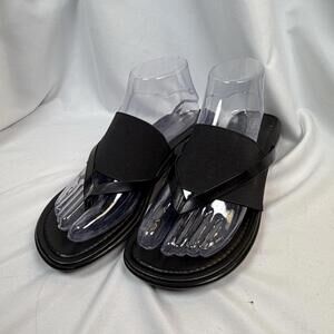 Rialto Sandals Womens Casual Slip Flat Thong Black Faux Leather Sz 9 EUC